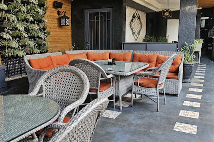 رستوران ۱۳۳، لوکس و زیبا