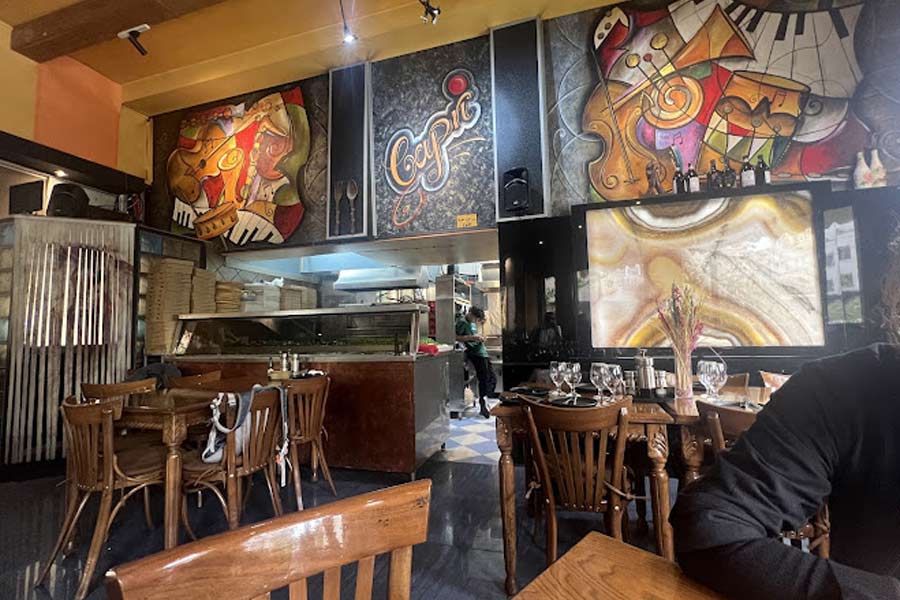 رستوران کاپری با غذاهای ایتالیایی و قیمت مناسب