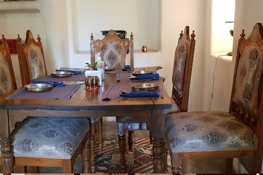 رستوران مستوران به سبک دوره قاجار