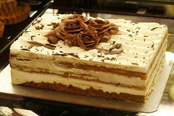 دسر تیرامیسو با کیک