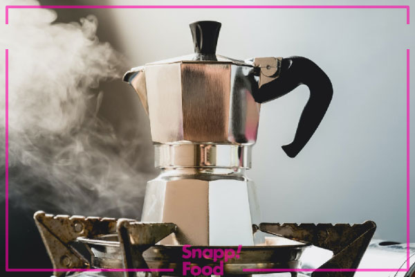 طرز تهیه قهوه دمی با موکاپات  (Moka Pot)