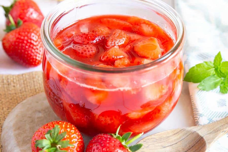 کمپوت توت فرنگی