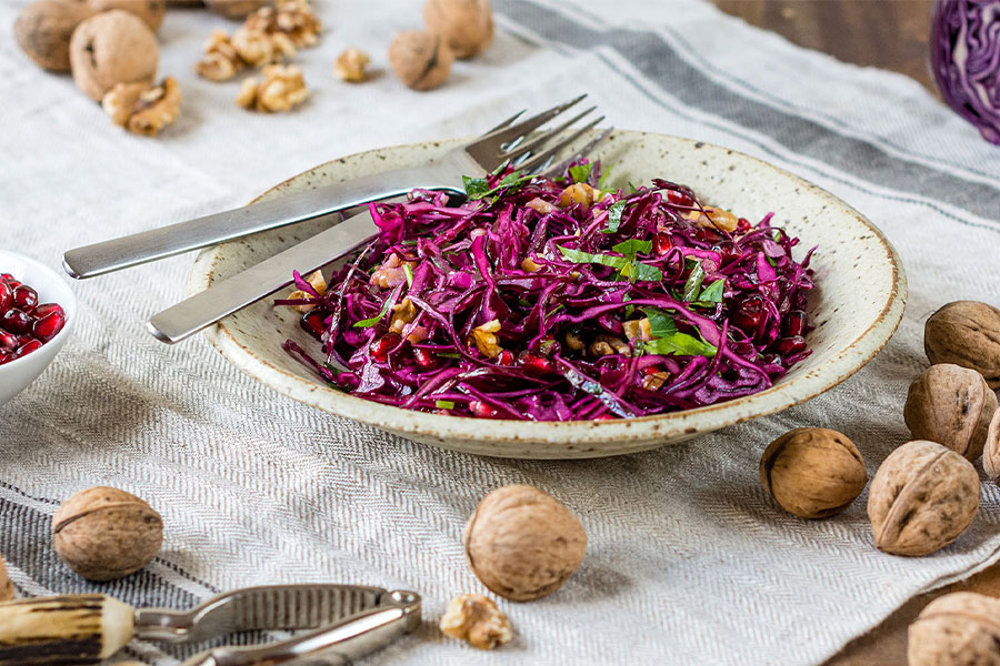 سالاد انار و گردو