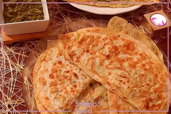 یکی از معروف‌ترین غذاهای افغانستانی، بولانی مزاری است.