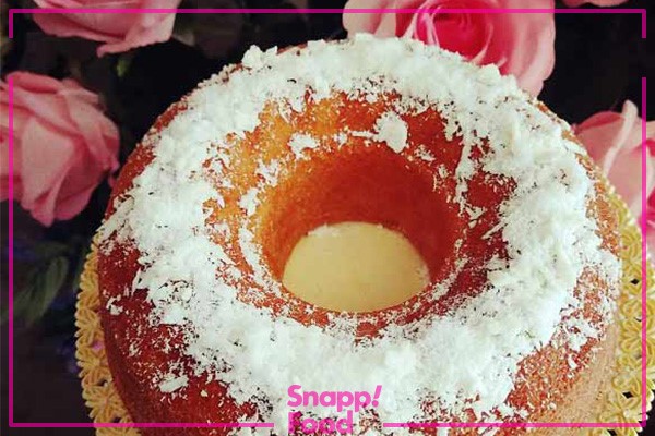 کیک نارگیلی می‌تواند مهمان شما در مراسم‌ها باشد.