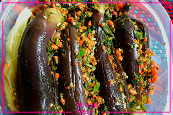 طرز تهیه ترشی بادمجان شکم پر تبریزی