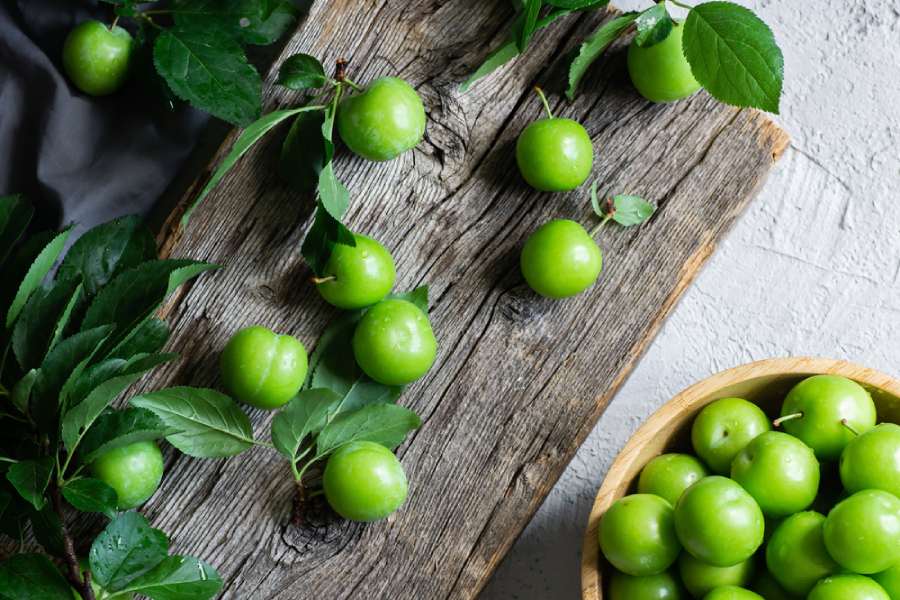 فواید گوجه سبز