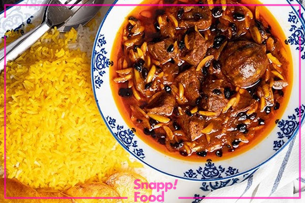 مراحل طرز تهیه خورش خلال بادام