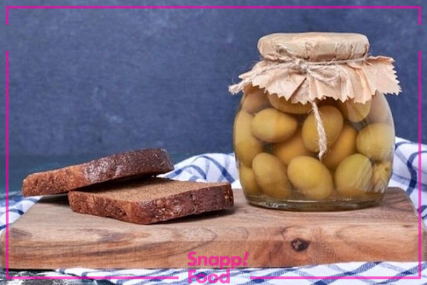 طرز تهیه ترشی چغاله بادام