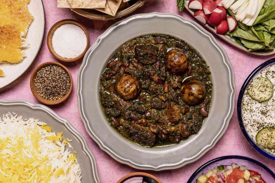 طرز تهیه قورمه سبزی