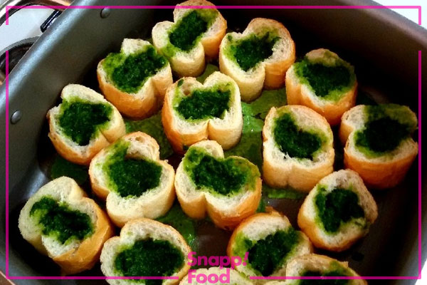 طرز تهیه کوکو سبزی با نان باگت در تابه