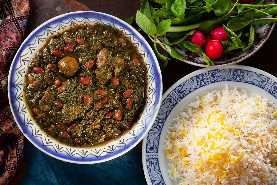 خورش قورمه سبزی