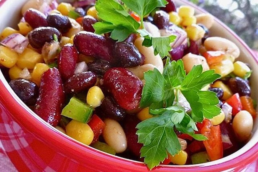 سالاد ذرت و لوبیاقرمز