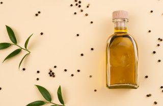 تشخیص روغن خراطین اصل از تقلبی