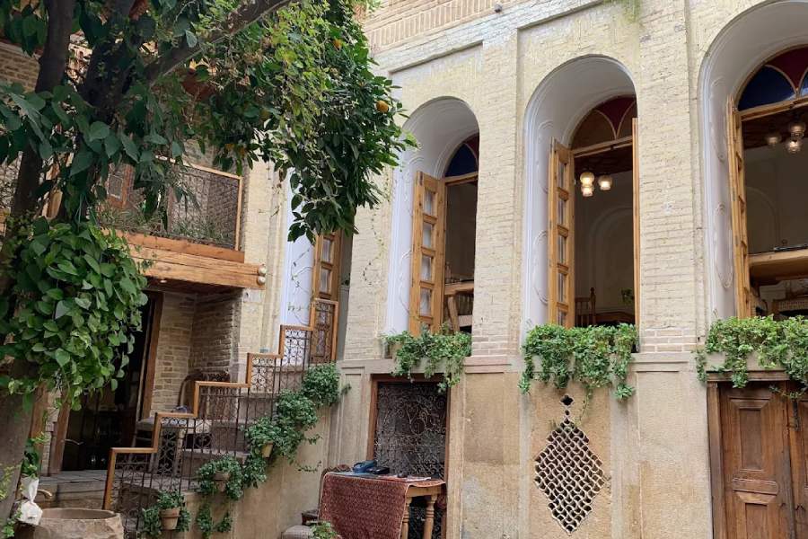 رستوران موزه داش آکل