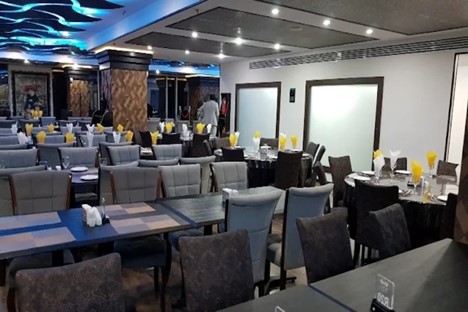 رستوران تجارت جهانی تبریز