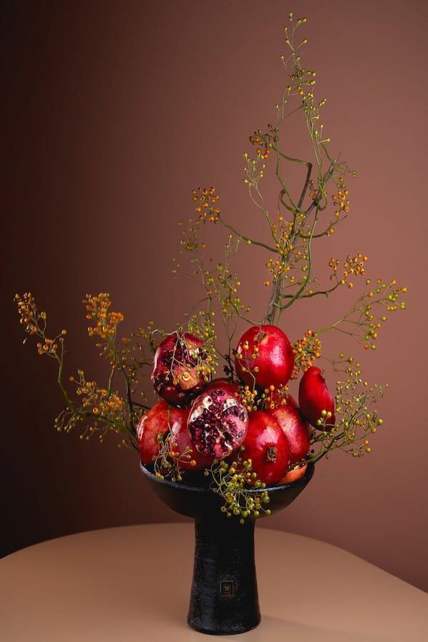 تزیین انار برای سفره شب یلدا