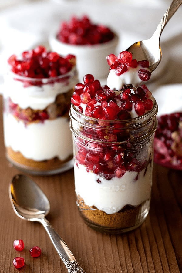 دسر لیوانی سفره شب یلدا