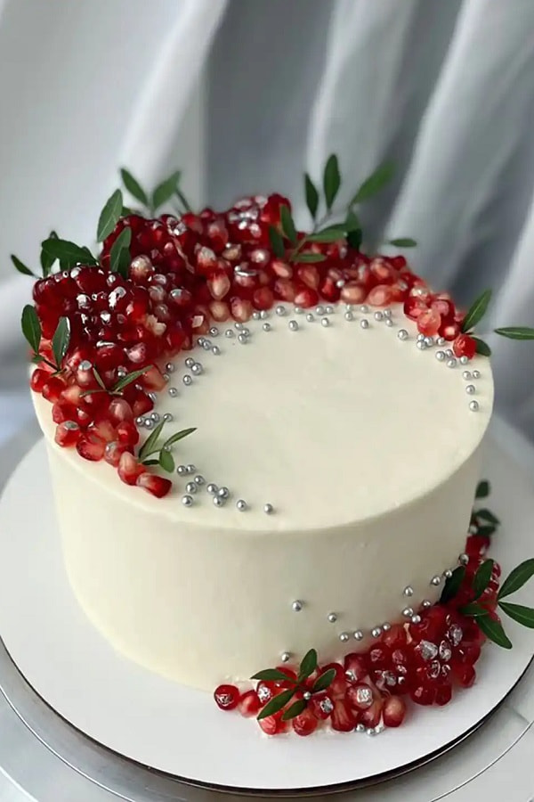 کیک شب یلدا ساده