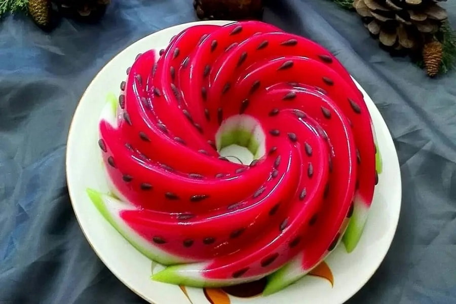 ژله شب یلدا با شیر