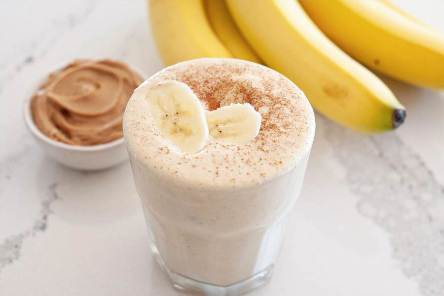 اسموتی موز و کره بادام زمینی