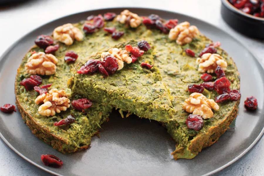 طرز تهیه کوکو سبزی و سیب زمینی در فر