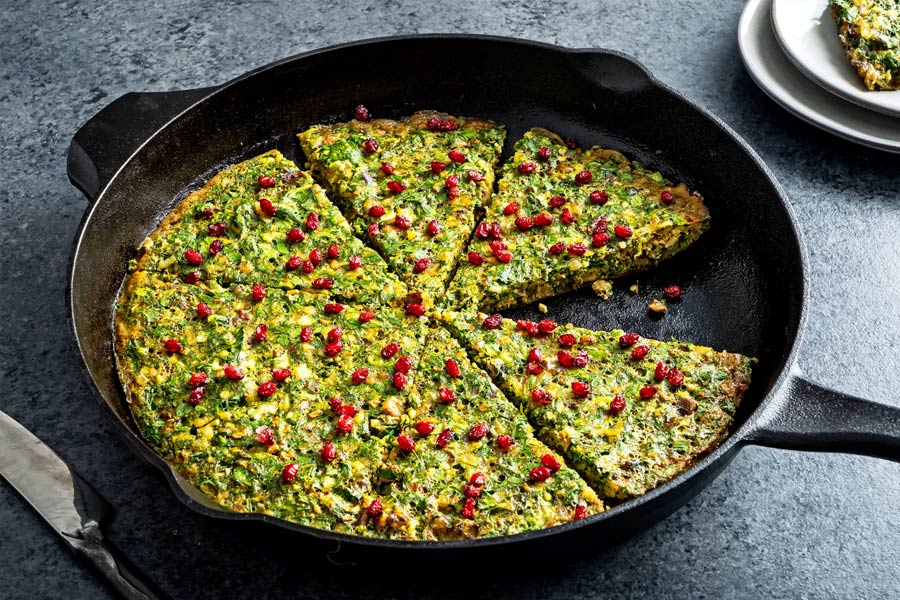 طرز تهیه کوکوسبزی با سیب زمینی