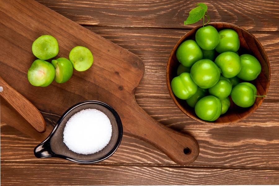 آمادهسازی لواشک گوجه سبز