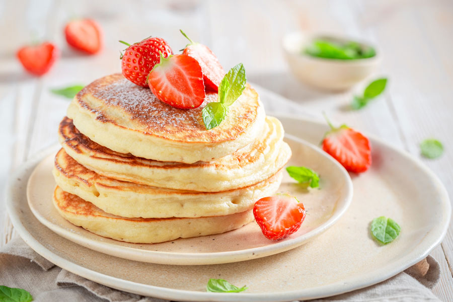 نوع ماست مناسب برای پنکیک با ماست