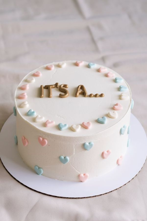 کیک تعیین جنسیت ساده قلبی