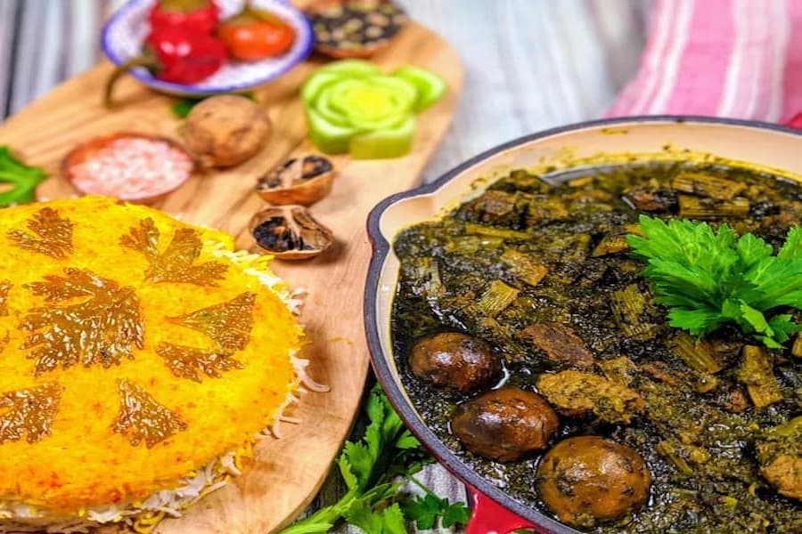 ارزش غذایی و کالری خورشت کرفس با گوشت