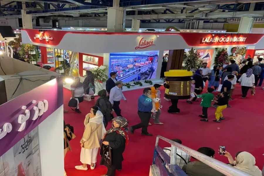 خرید شیرینی و شکلات از نمایشگاه بینالمللی