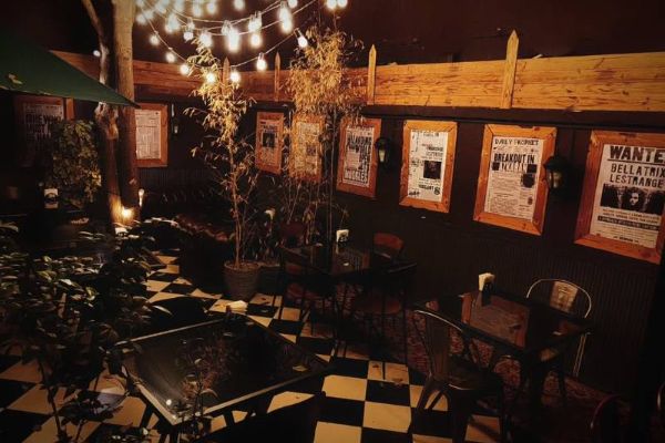 کافه هری پاتر سکوی 9 3/4 در تهران