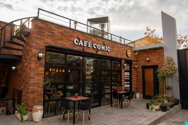 کافه سوپرقهرمان ها در وردآورد