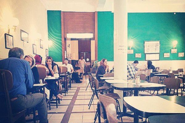 چیدمان کافه نادری