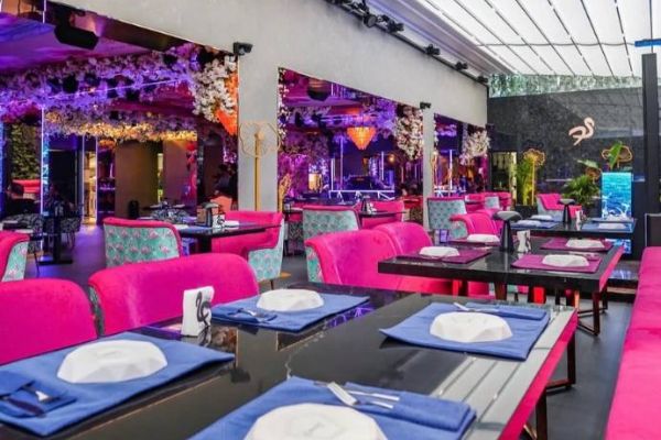 دکوراسیون رستوران فلامینگو