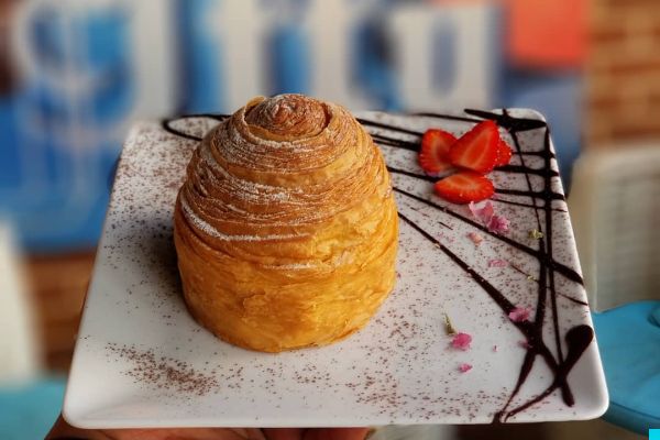 دسرهای کافه ایلی