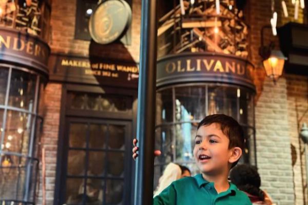 کافه هری پاتر فیلم و فراتر از آن