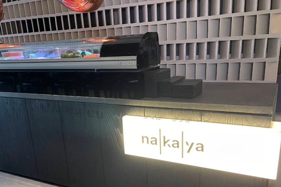 رستوران ناکایا