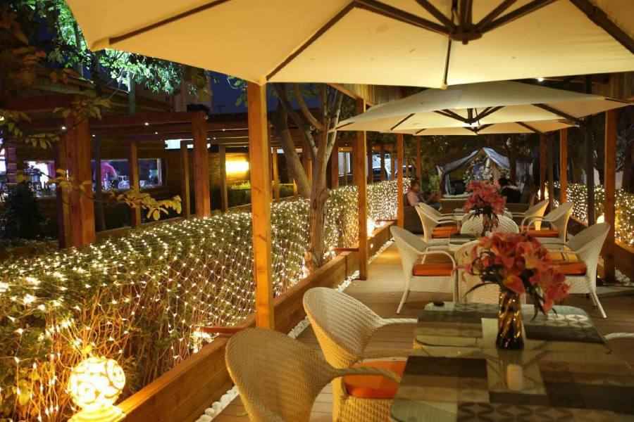 باغ رستوران دورهمی