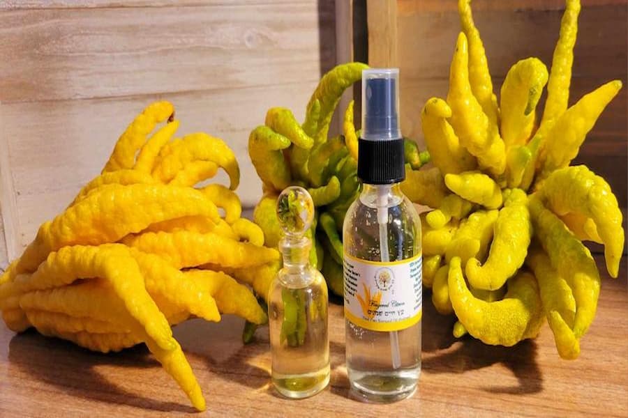 رایحهدرمانی با دست بودا