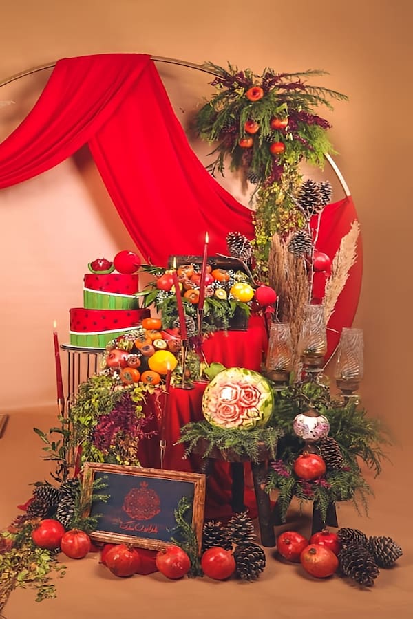 تزیین سفره شب یلدا لاکچری عروس