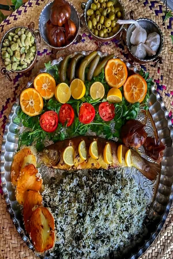 تزیین مرغ و ماهی شب یلدا عروس