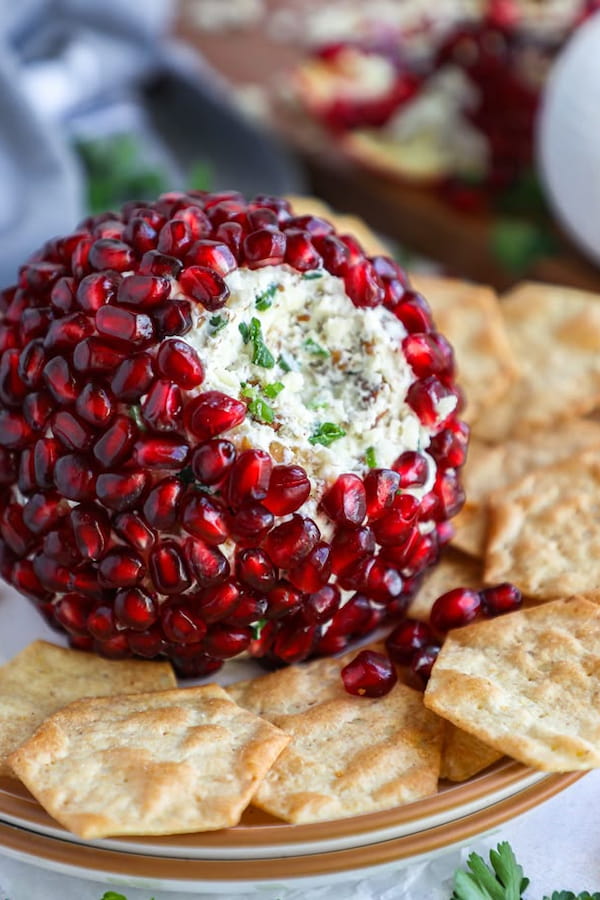 تزیین انار شب یلدا روی دسر جدید