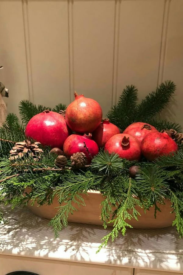 تزئین انار یلدا ساده در ظرف