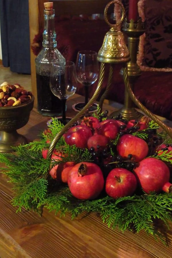 تزئین ظرف انار یلدا ساده