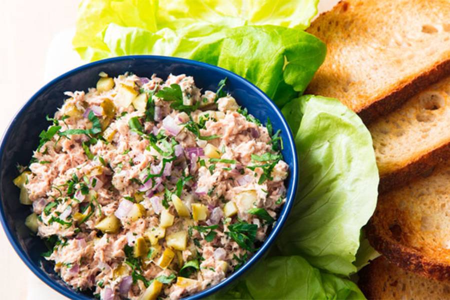 سالاد سیبزمینی و تن ماهی