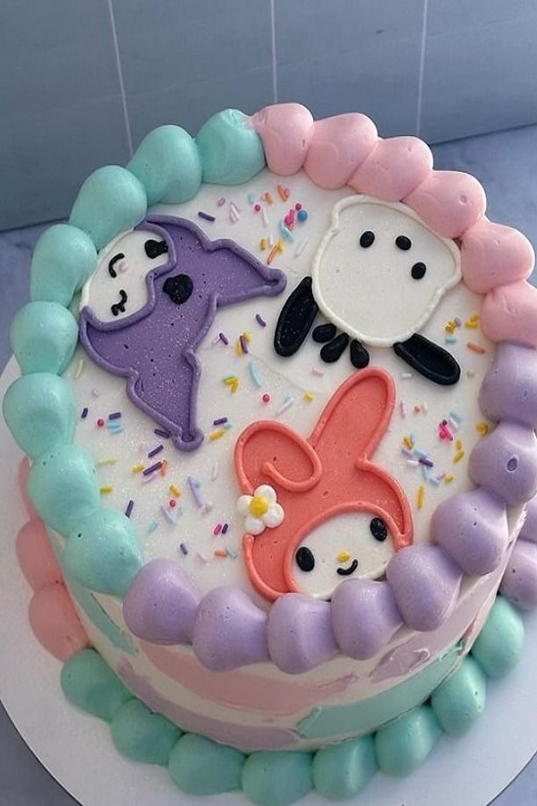 کیک تولد کرومی ساده