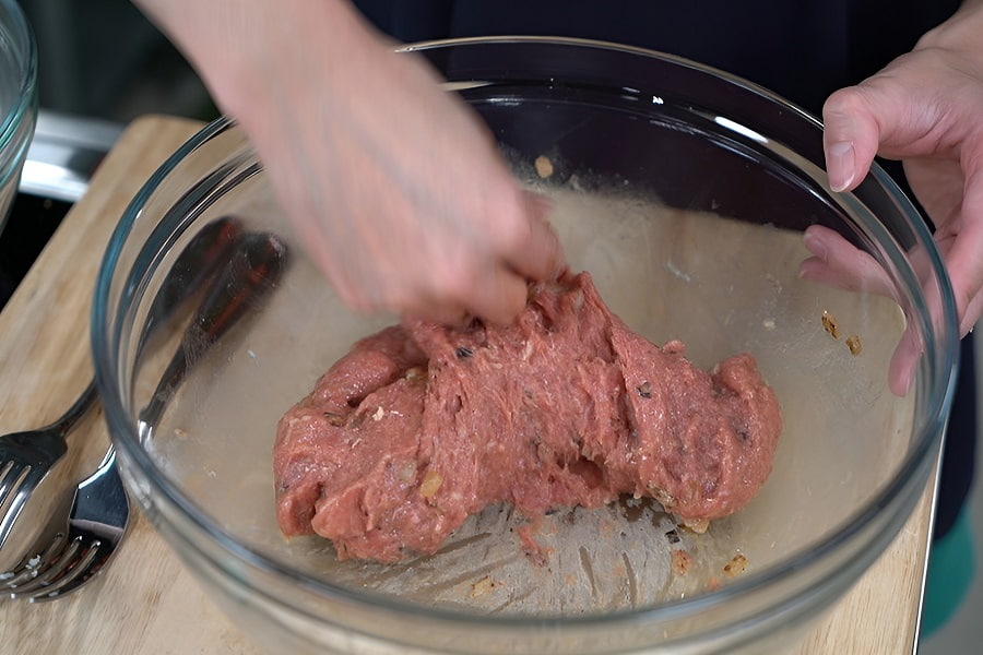 ورزدادن گوشت کباب دیگی